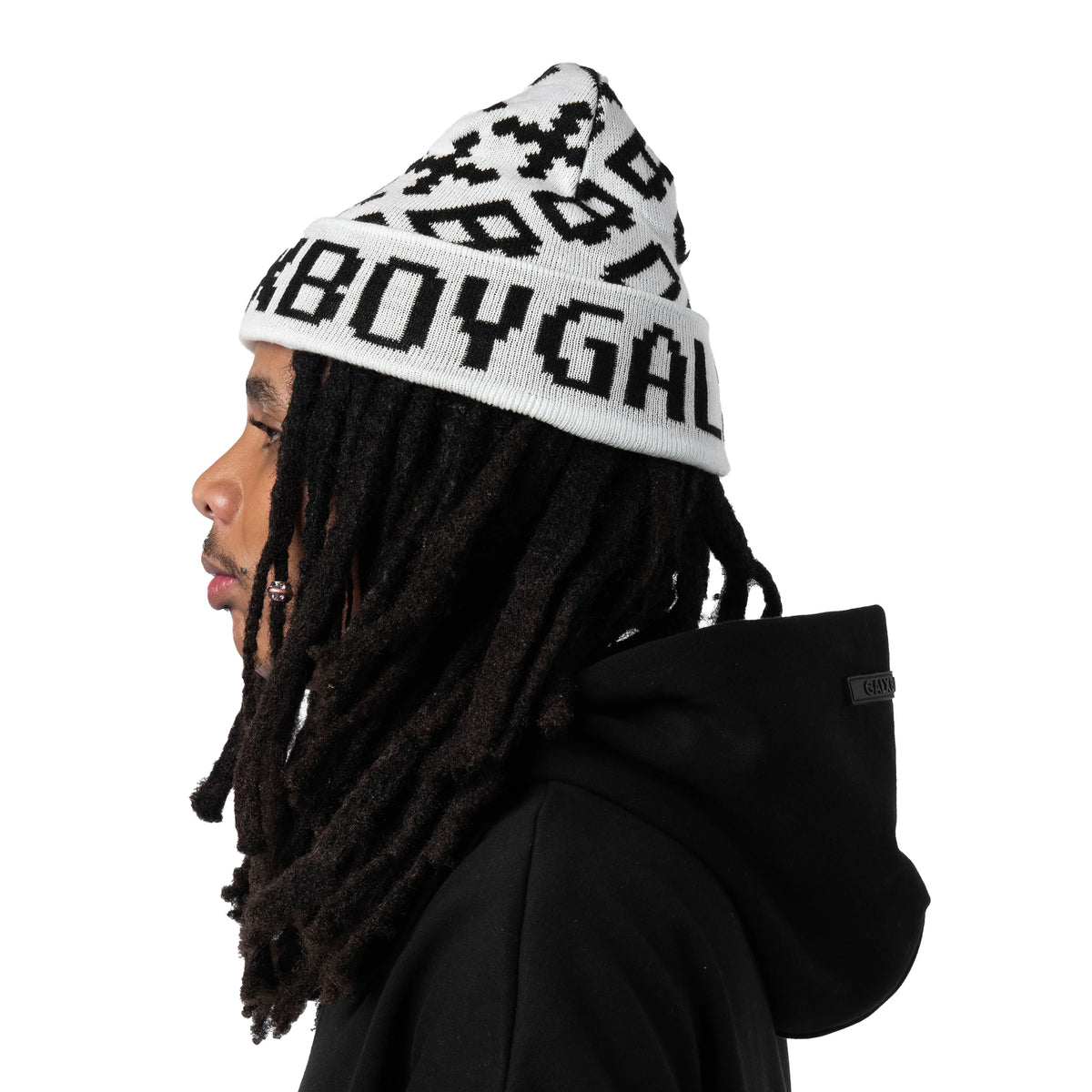 8-BIT KNIT HAT